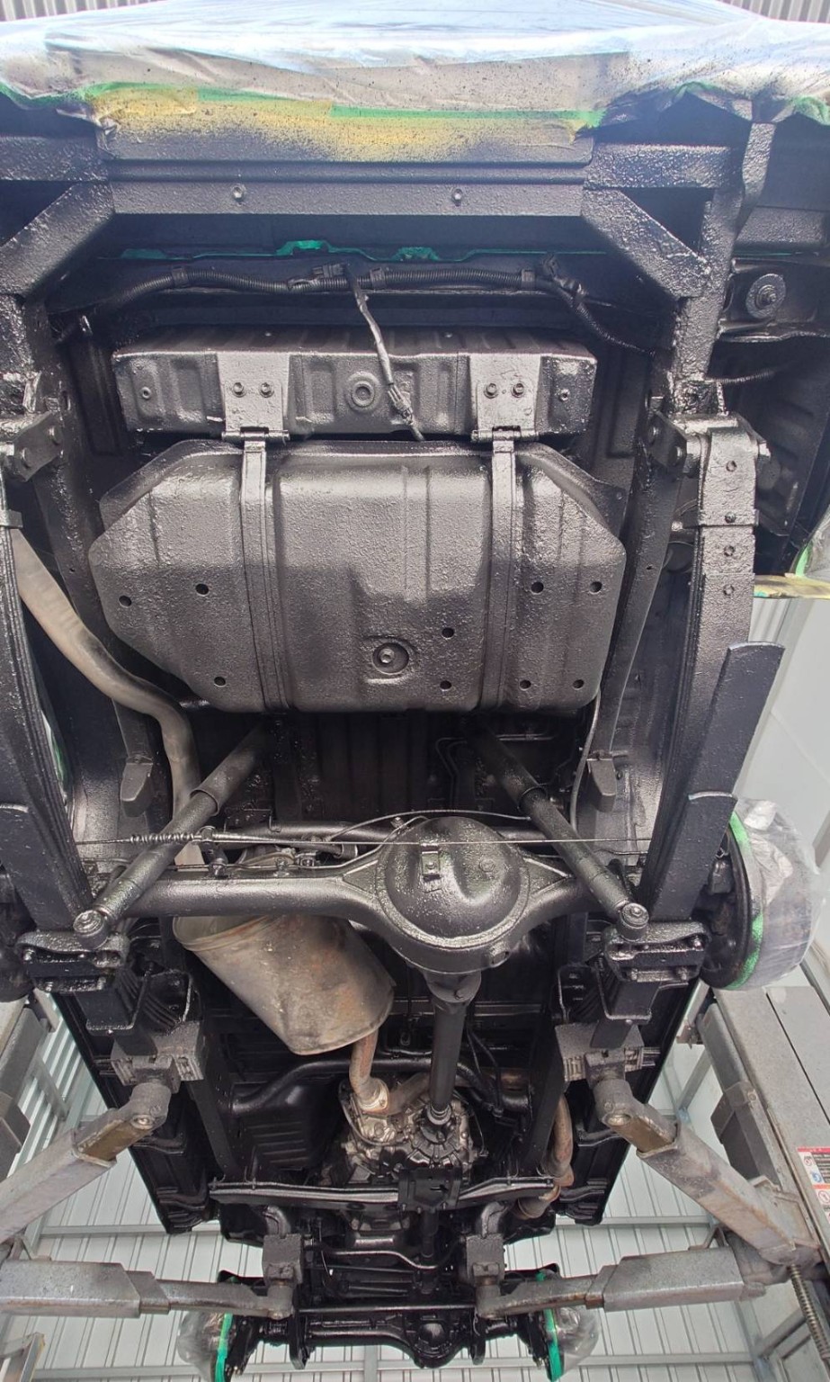 Toyota Land Cruiser 70 下回りアンダーコート施工後